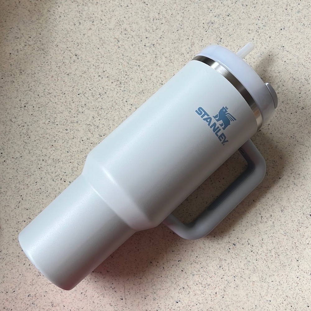 40 Oz Stanley Thirst Quencher